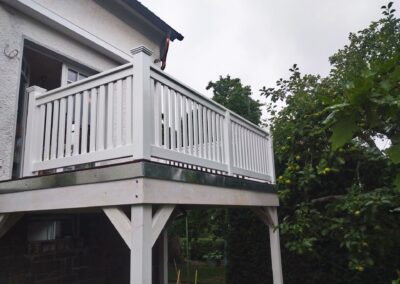 Balkon und Geländer aus Holz – Ueberberg Engelskirchen