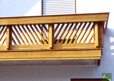 Balkon und Geländer aus Holz – Ueberberg Engelskirchen