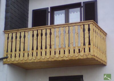 Balkon und Geländer aus Holz – Ueberberg Engelskirchen