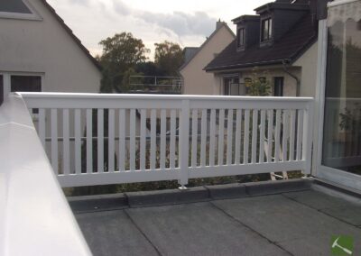 Balkon und Geländer aus Holz – Ueberberg Engelskirchen