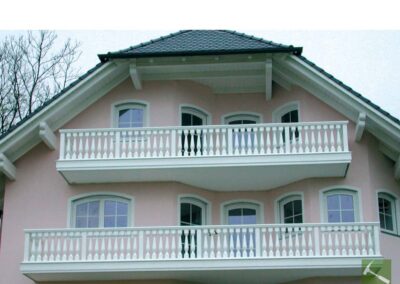 Balkon und Geländer aus Holz – Ueberberg Engelskirchen
