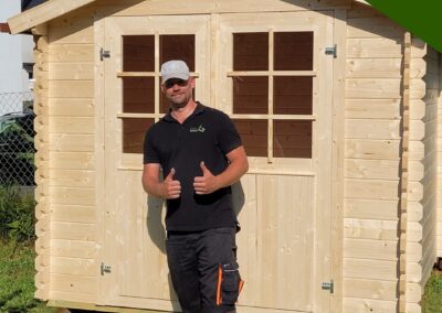Fachgerecht montiertes kompaktes Gartenhaus aus Holz in Engelskirchen Ueberberg